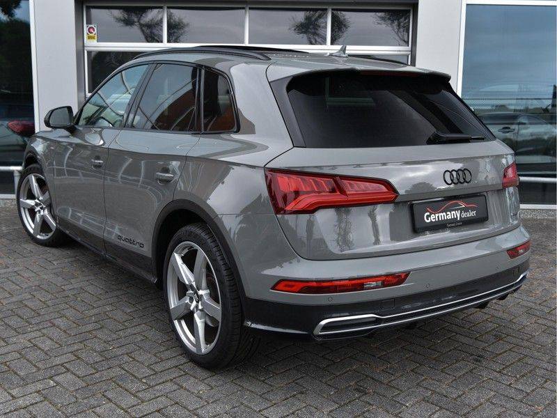 Audi Q5 3.0TDI 286pk Quattro S-Line Black Edition Pano Carbon B&O Keyless Camera 20-Inch Trekhaak afbeelding 12