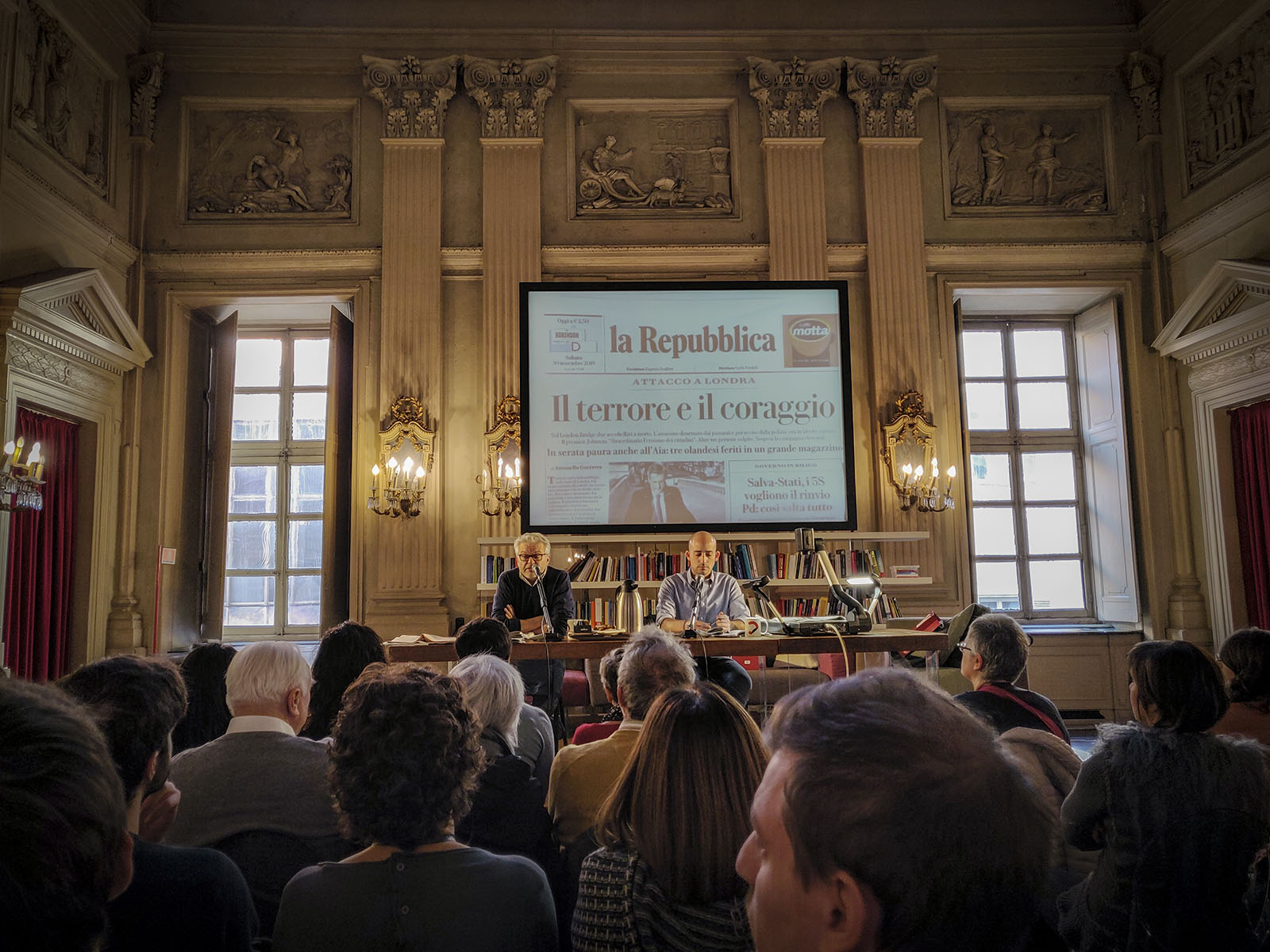rassegna stampa de Il Post, con Francesco Costa e Luca Sofri, presso il circolo dei lettori