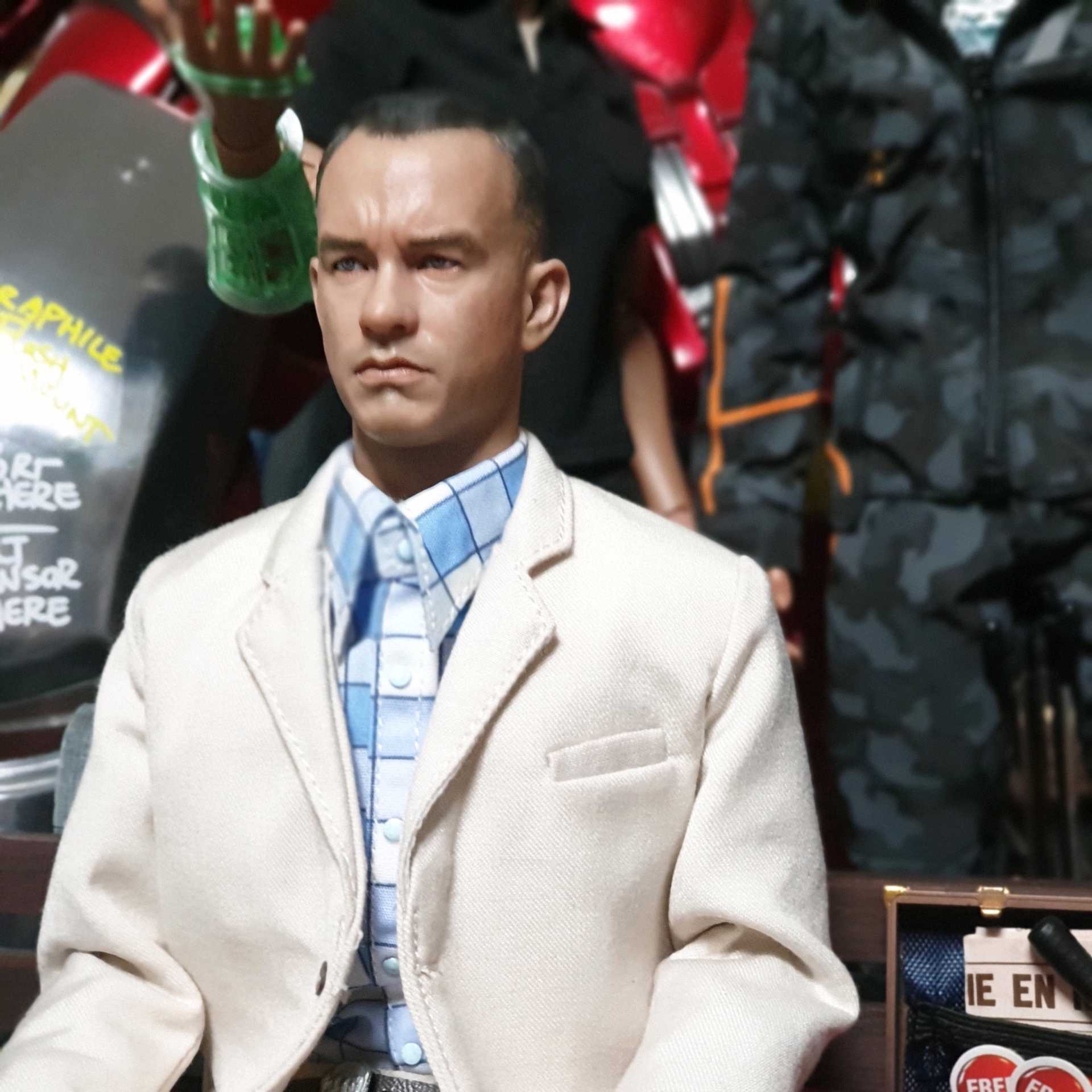 Forrest Gump 1/6 Scale Figure