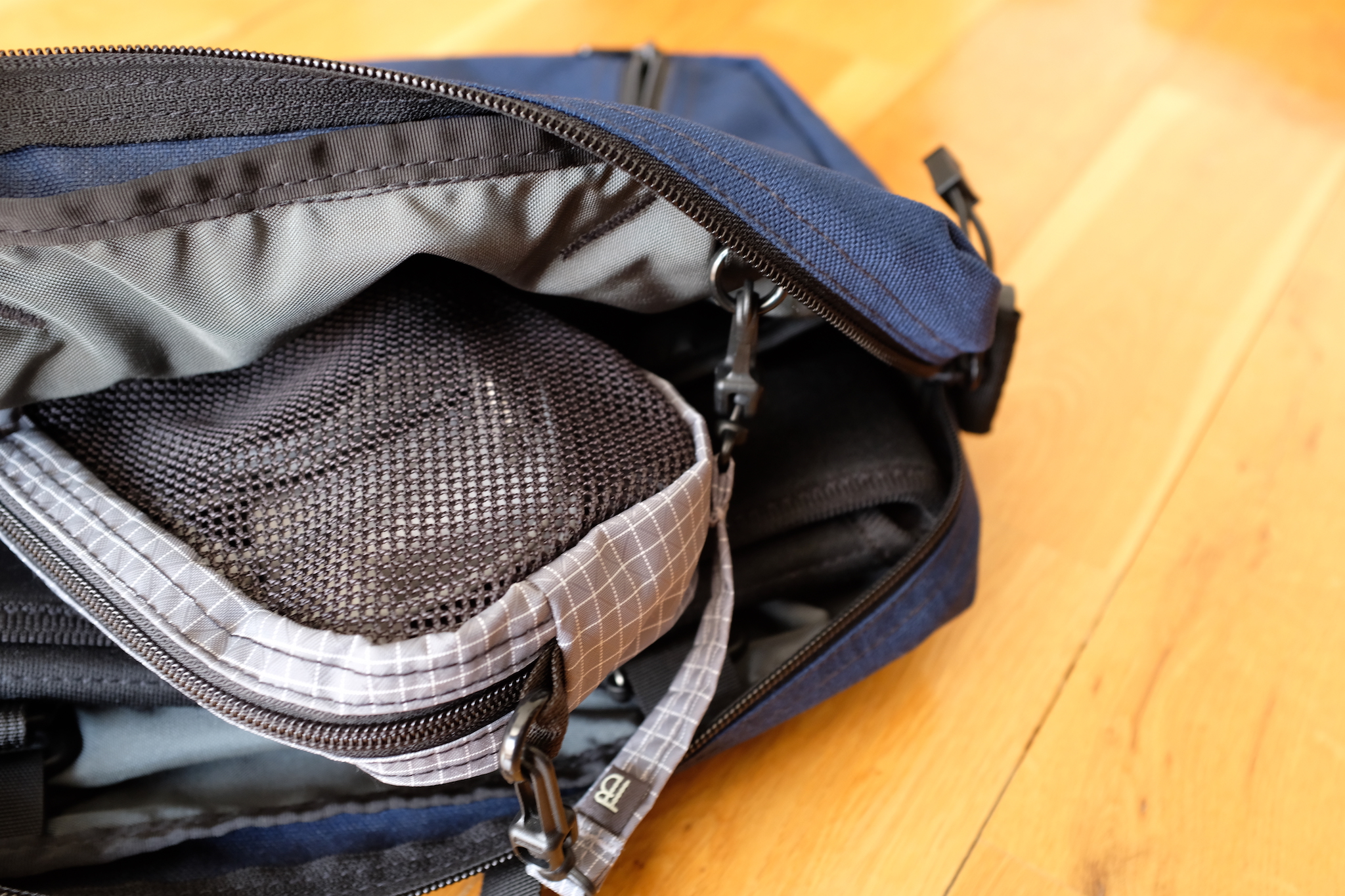 You can attach pouches directly or via an extended strap