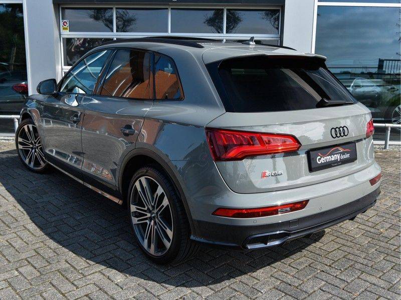 Audi SQ5 3.0TFSI 354pk Quattro Black Optic Lucht HUD Standk B&O Pano Ruitleder Tr.Haak ACC VOL! afbeelding 9