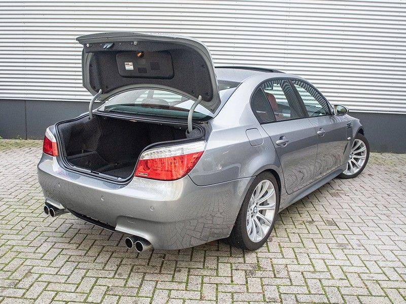 BMW 5 Serie M5 H6 - Manual - Volleder - 79.998km! afbeelding 18