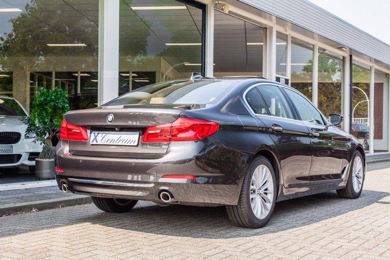 BMW 5 Serie 530d xDrive Luxury Line NW €100.000,- afbeelding 4