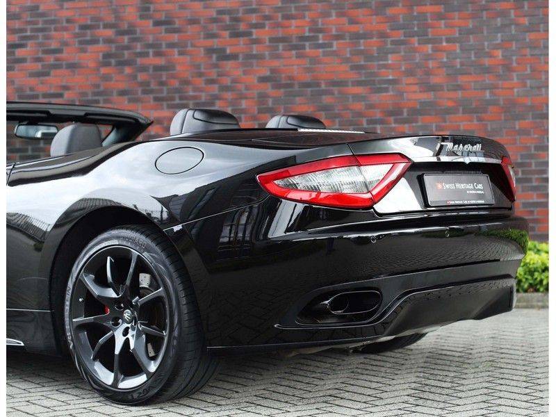 Maserati GranCabrio 4.7 Sport *Bose*Rood stiksel* afbeelding 16