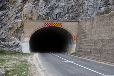 Unbeleuchtete Tunnels sind hier ganz normal