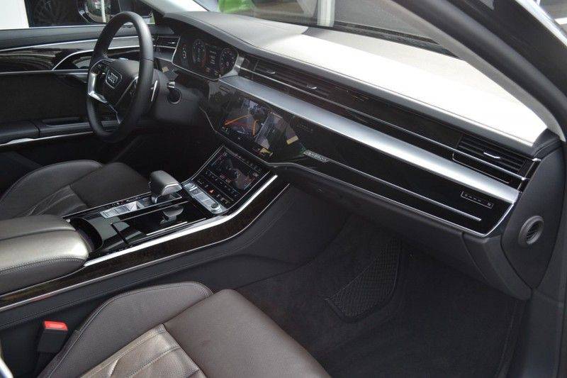 Audi A8 55 TFSI Massage / Head Up / Nachtzicht afbeelding 13