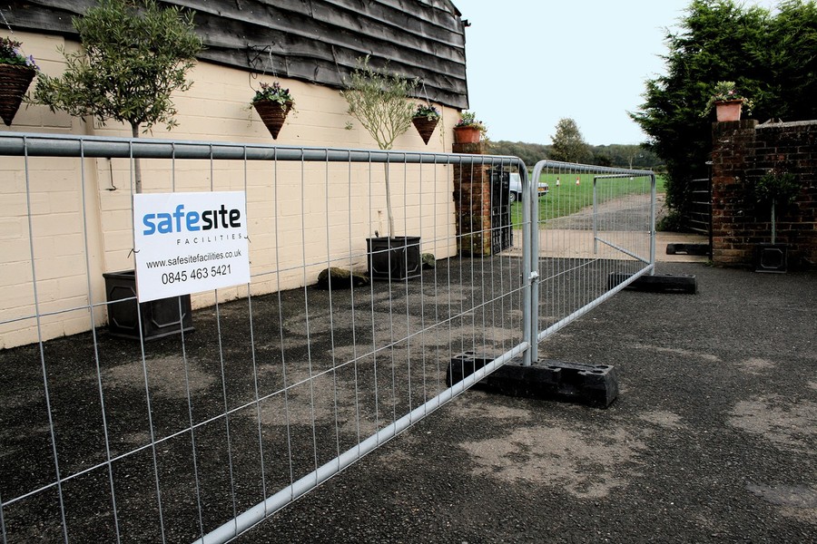 Your Complete Guide to Heras Fencing Accessories SafeSite Facilities