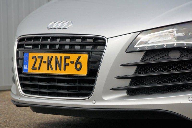 Audi R8 4.2 V8 FSI / 49dkm NAP / 1e eigenaar / B&O / R-Tronic / Orgineel Nederlands! / Navigatie afbeelding 24