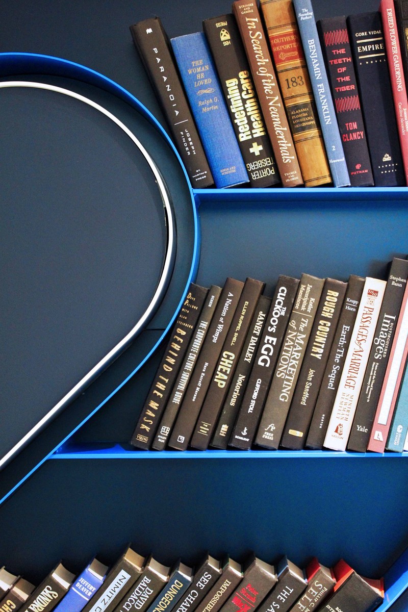 Closeup view of a 2u-shaped bookcase