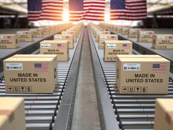 Sending packages overseas: 4 tips for American expats