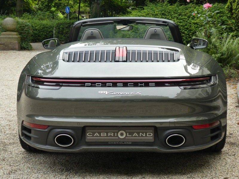 Porsche 992 Cabrio 3.0 Carrera 4S afbeelding 16