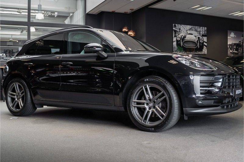 Porsche Macan Luchtvering Pano Leder Dashboard ACC Porsche Exclusive 2.0 Turbo afbeelding 6