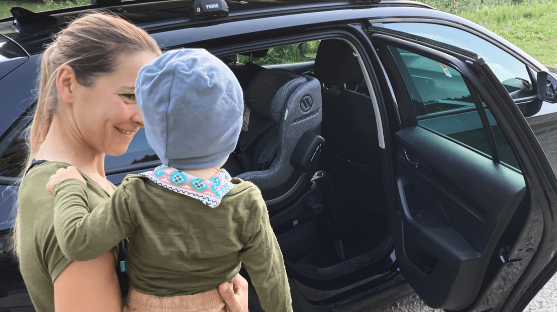 Natalia Tomasiak: Big and small journeys – our experience with the Avionaut AeroFIX RWF car seat
