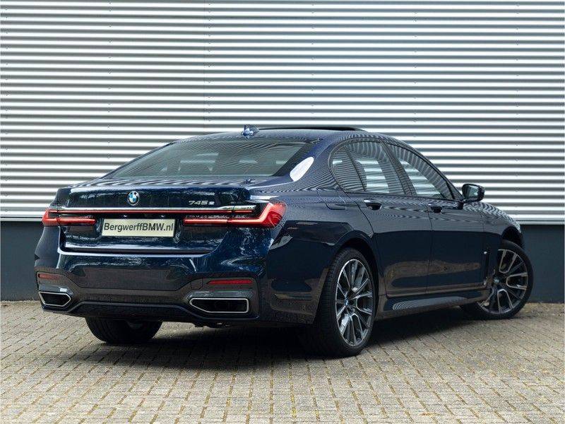 BMW 7 Serie 745e High Executive - M-Sport - Individual - Dak - Stoelventilatie afbeelding 2