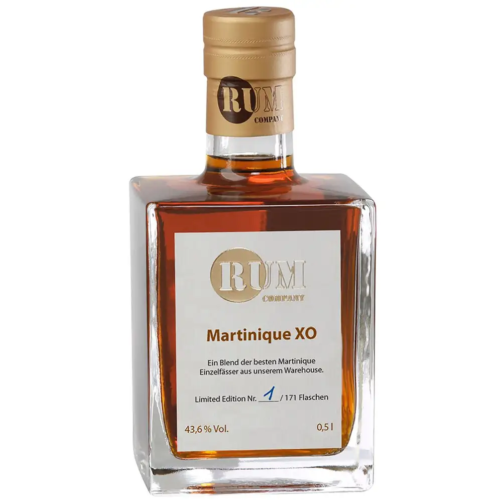 Image of the front of the bottle of the rum Martinique XO