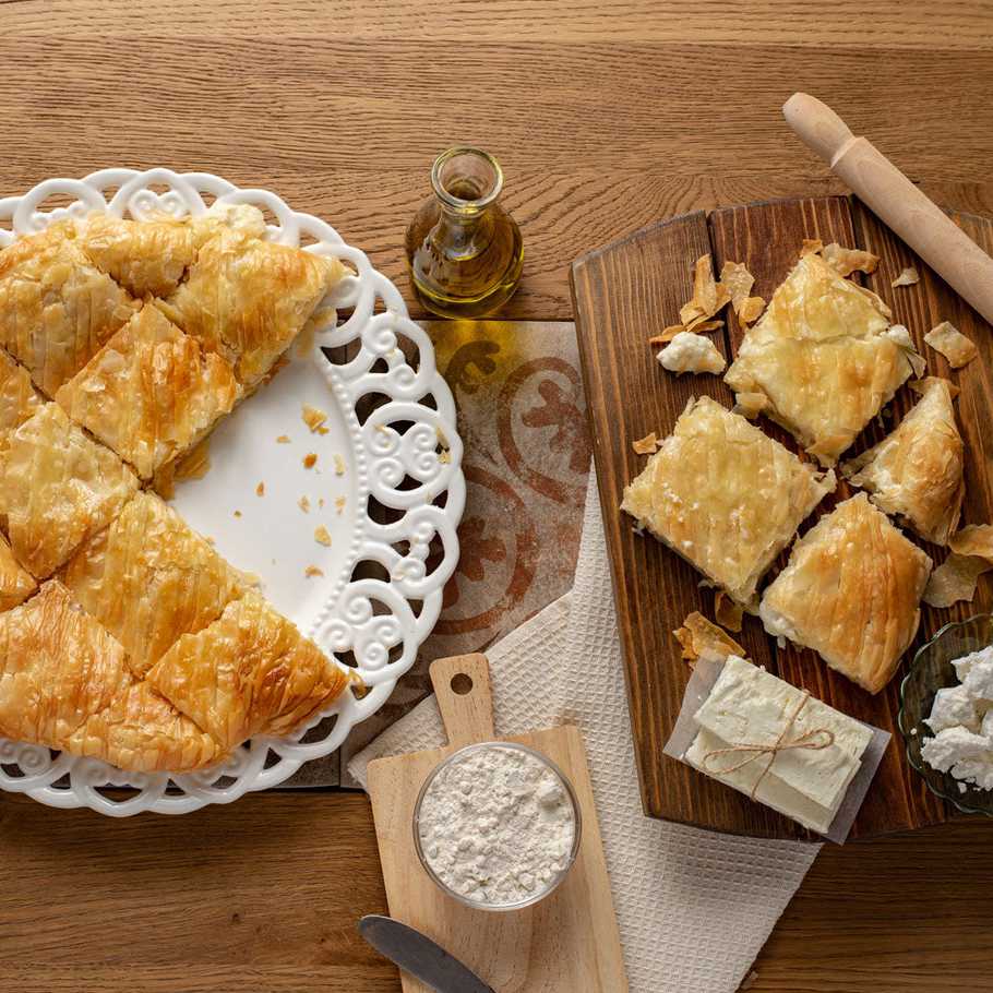 Greek-Grocery-Greek-Products-pelion-cheese-pie-filled-with-mizithra-feta-frozen-850g-alfa