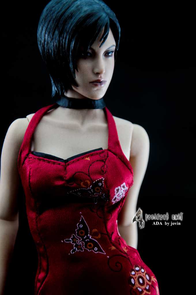 Resident Evil 4 Ada Wong Figround