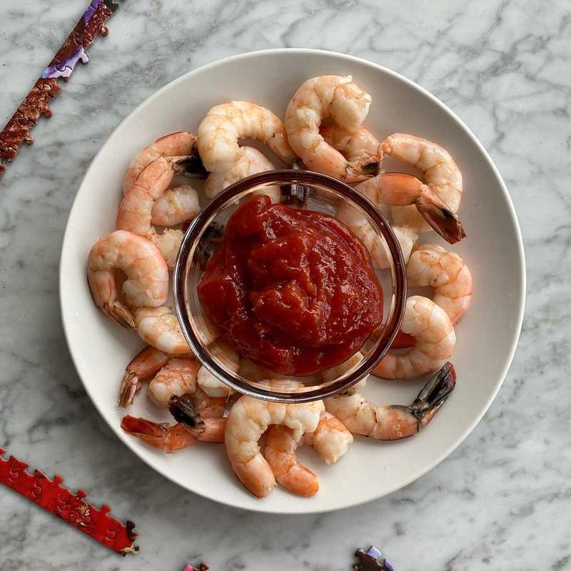 Merry Christmas! Hope you enjoy lots of snacks and puzzles today ❤️🎄. Used the poached shrimp cocktail recipe from Serious Eats and saved shrimp-infused…