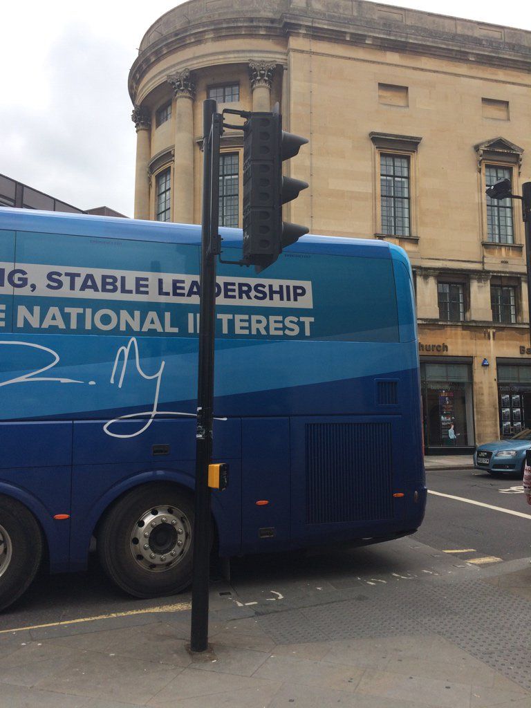 oh my god twitter doesn’t include alt text from images in their API