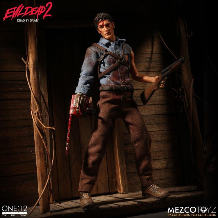 Mezco Toyz Evil Dead 2 One:12 Collective Ash