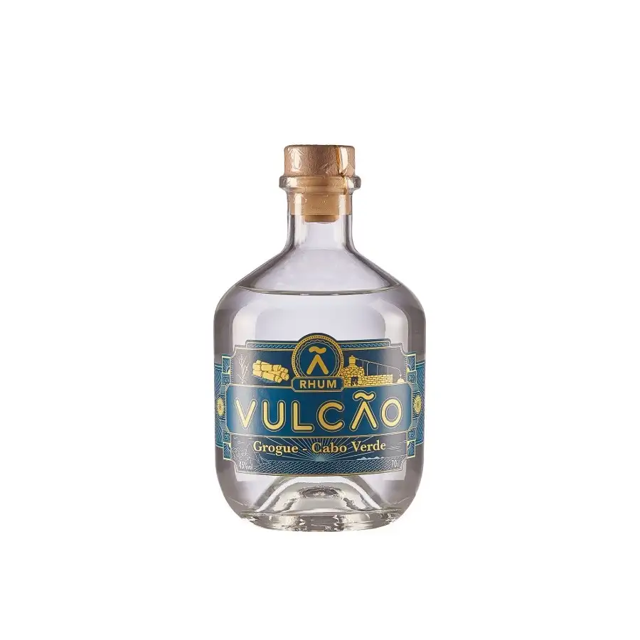 Image of the front of the bottle of the rum Vulcao