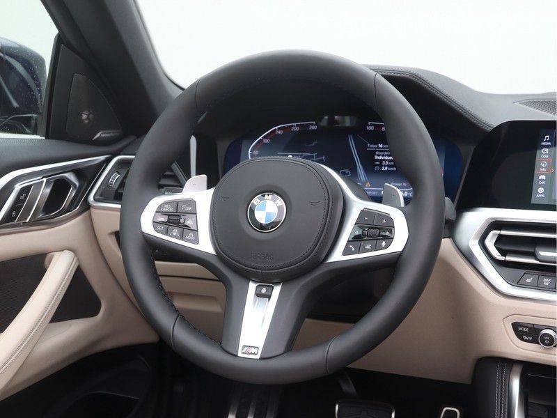 BMW 4 Serie Cabrio 420i High Executive M-Sport Automaat afbeelding 2