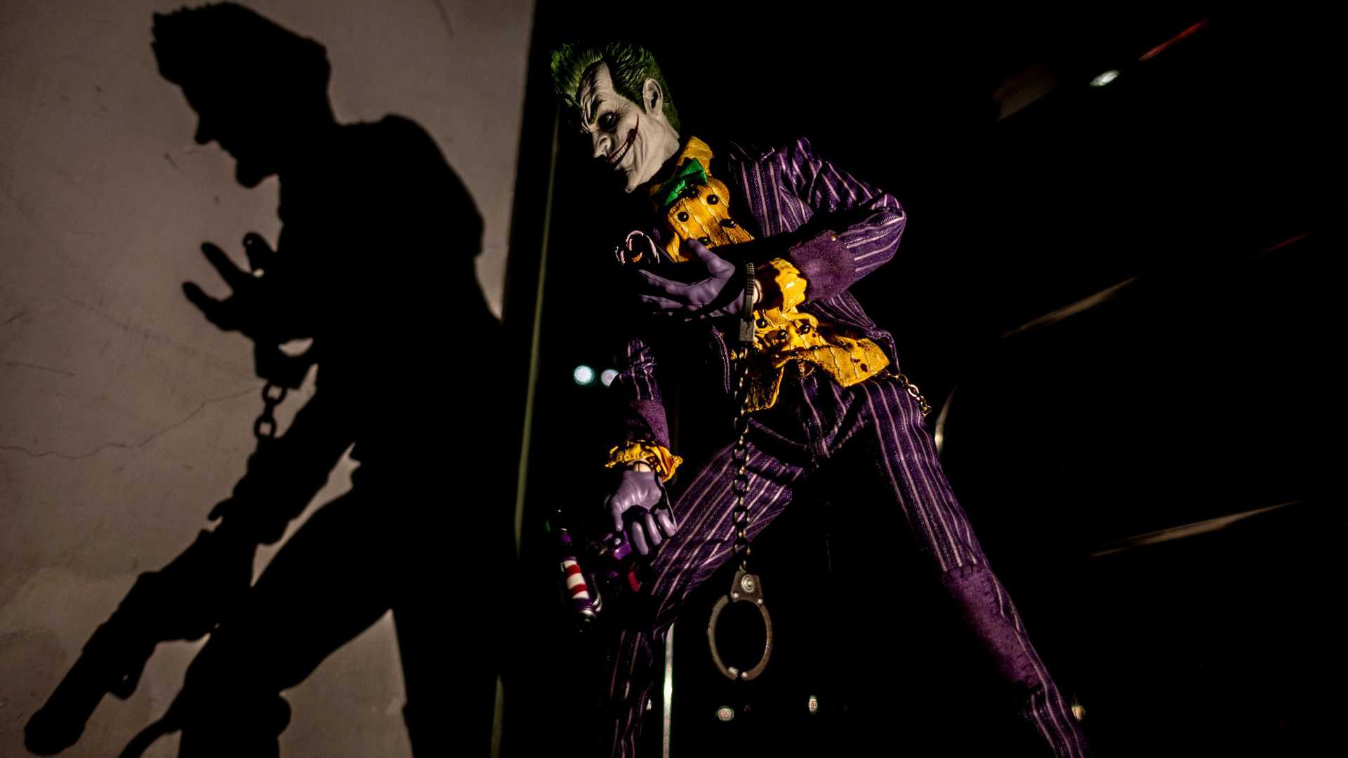 joker hot toys arkham asylum