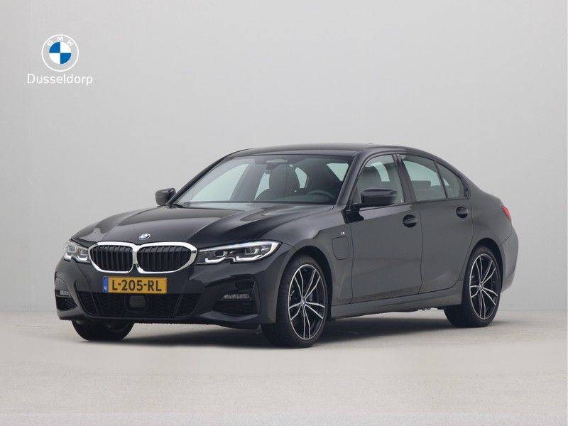 BMW 3 Serie Sedan 330e High Executive M-Sport Automaat afbeelding 1