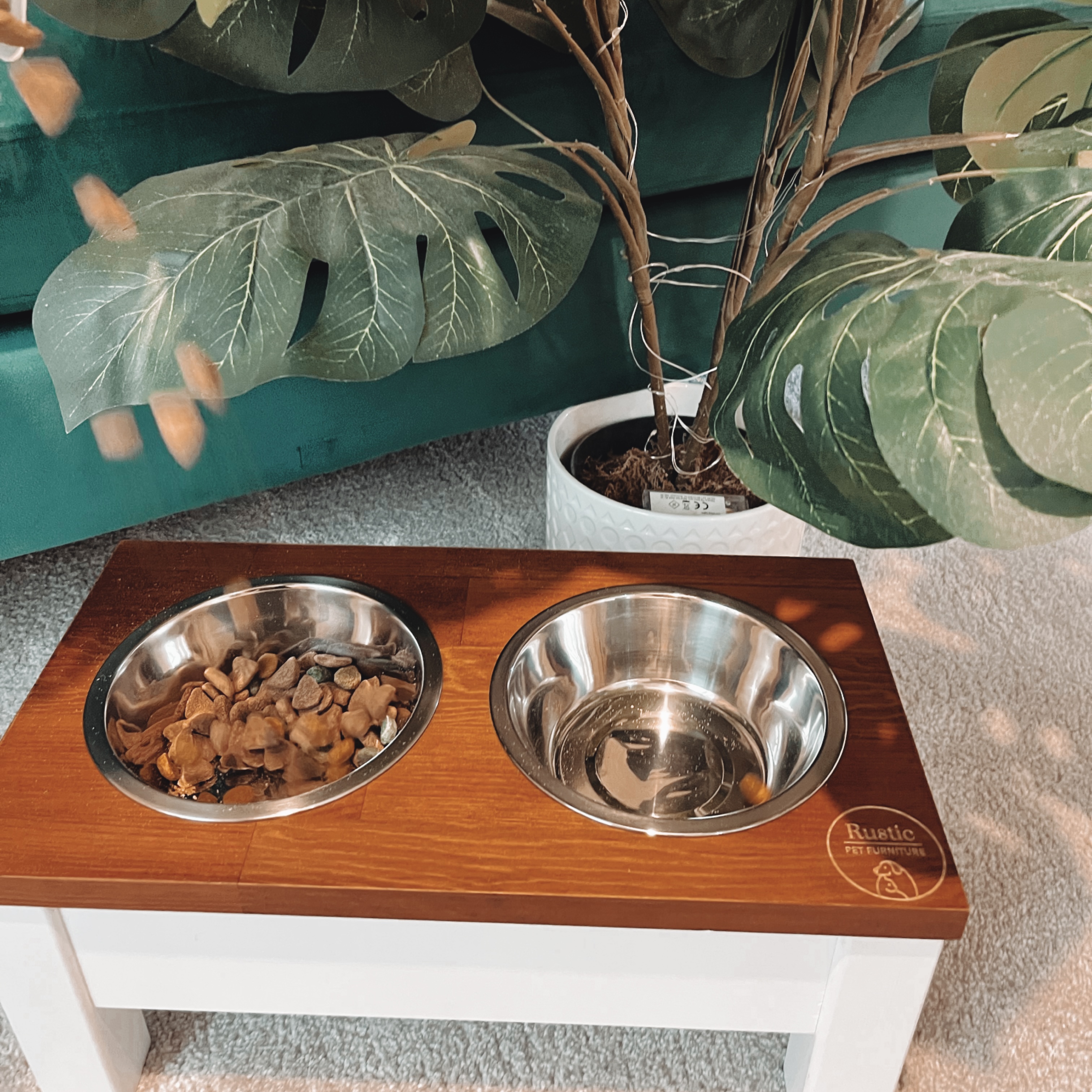 Luxury Wooden Raised Dog Bowls Feeding Table