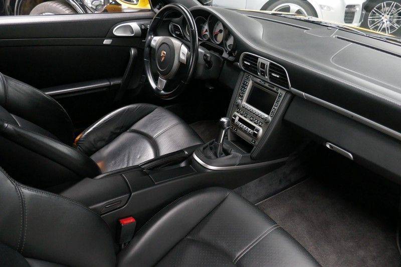 Porsche 911 3.8 Carrera S Handgeschakeld afbeelding 16