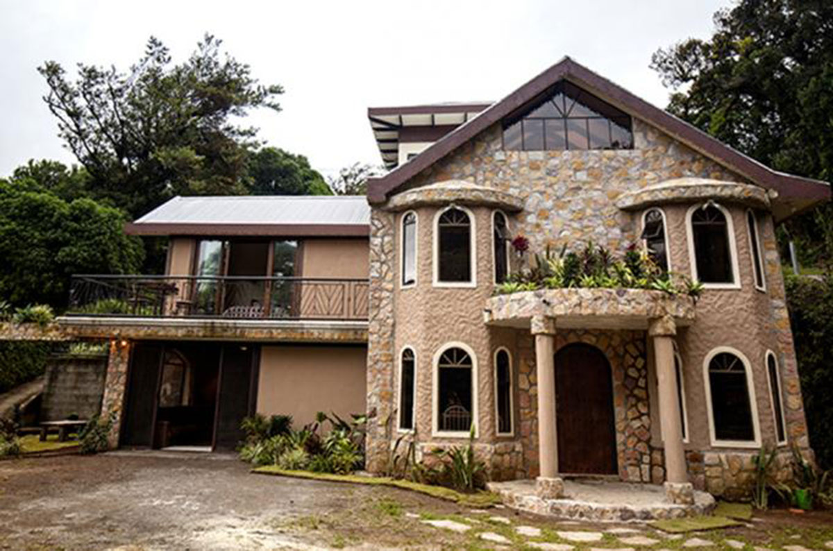 The impressive exterior of Casa Valentina