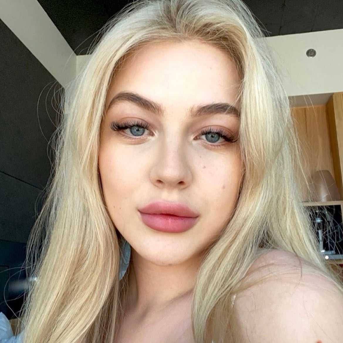 CRzCQbIh22O