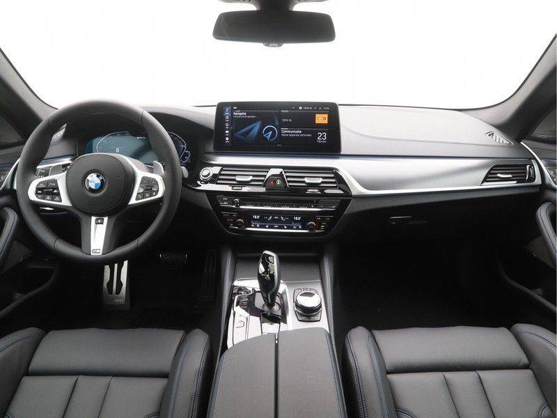 BMW 5 Serie Sedan 545e xDrive High Executive Edition afbeelding 13