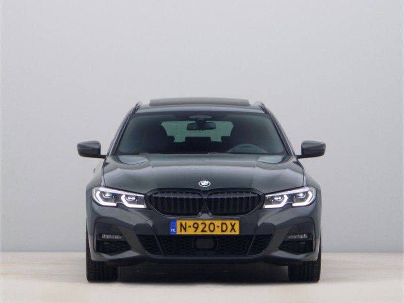 BMW 3 Serie 330Xe Touring High Exe M-Sport Hybrid afbeelding 6