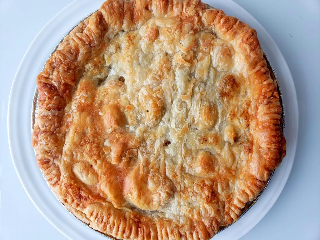 Cooked vegetable pot pie