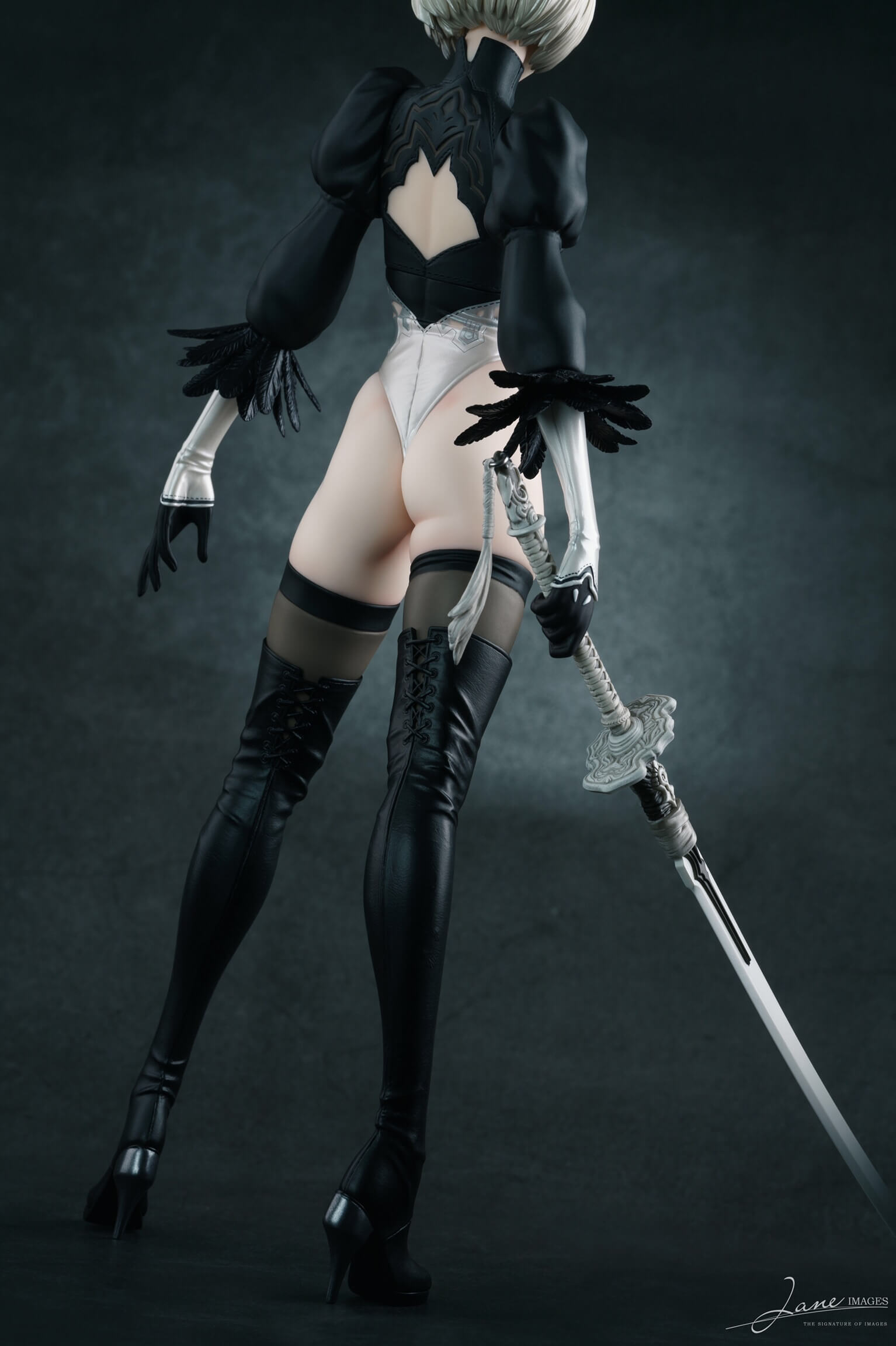 NieR: Automata 2B 1/7 Scale Figure