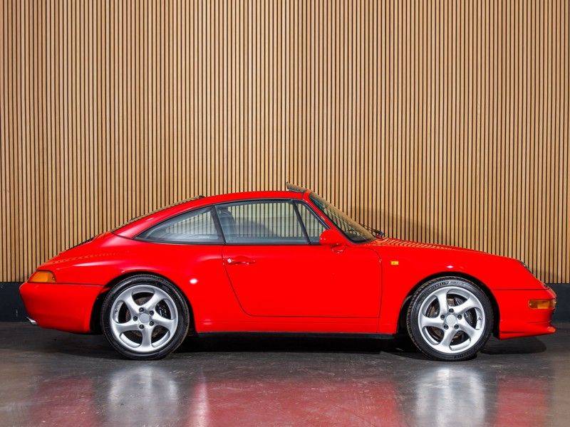 Porsche 911 3.6 TARGA LEDER,AUTOMAAT afbeelding 3