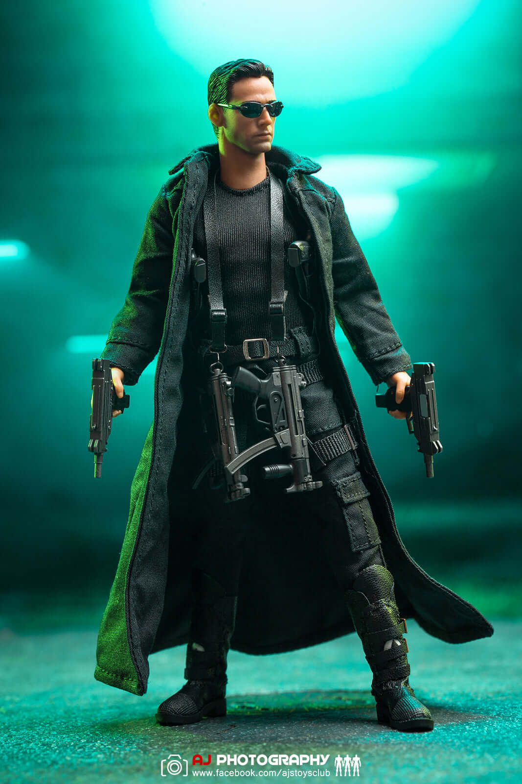 The Matrix Neo 1/12 Scale Figure by PCToys