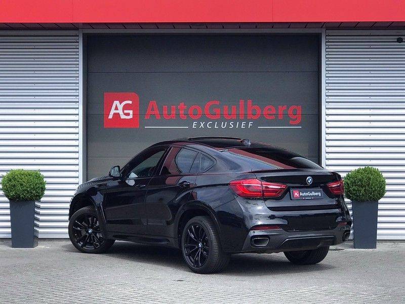 BMW X6 M50D VERKOCHT 381PK, M-Sport, ACC, Dak, Harman/Kardon, Keyless, Lane Assist, Camera, Standkachel, Trekhaak, LMV'20 afbeelding 2