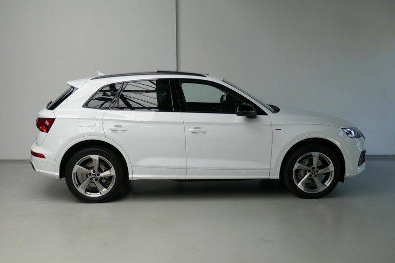 Audi Q5 2.0 TDI quattro Design Panorama - 20"LM afbeelding 4