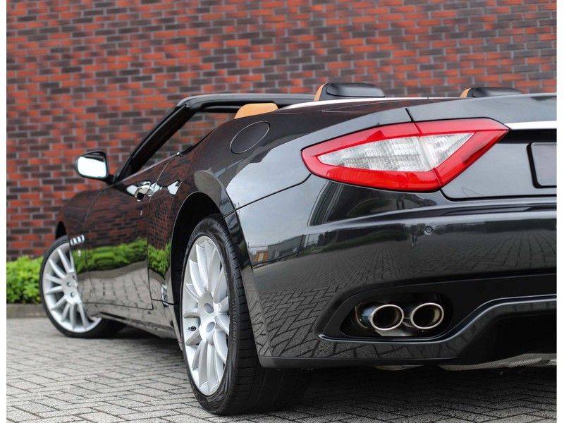 Maserati GranCabrio 4.7S *Grigio Maratta*Bose*Nieuwstaat!* afbeelding 4