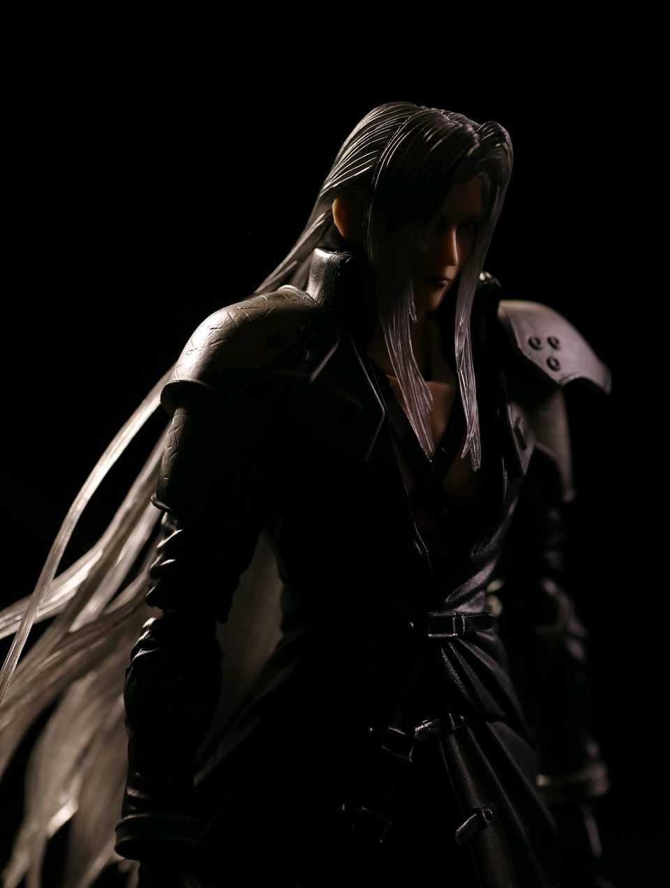 Play Arts Final Fantasy VII