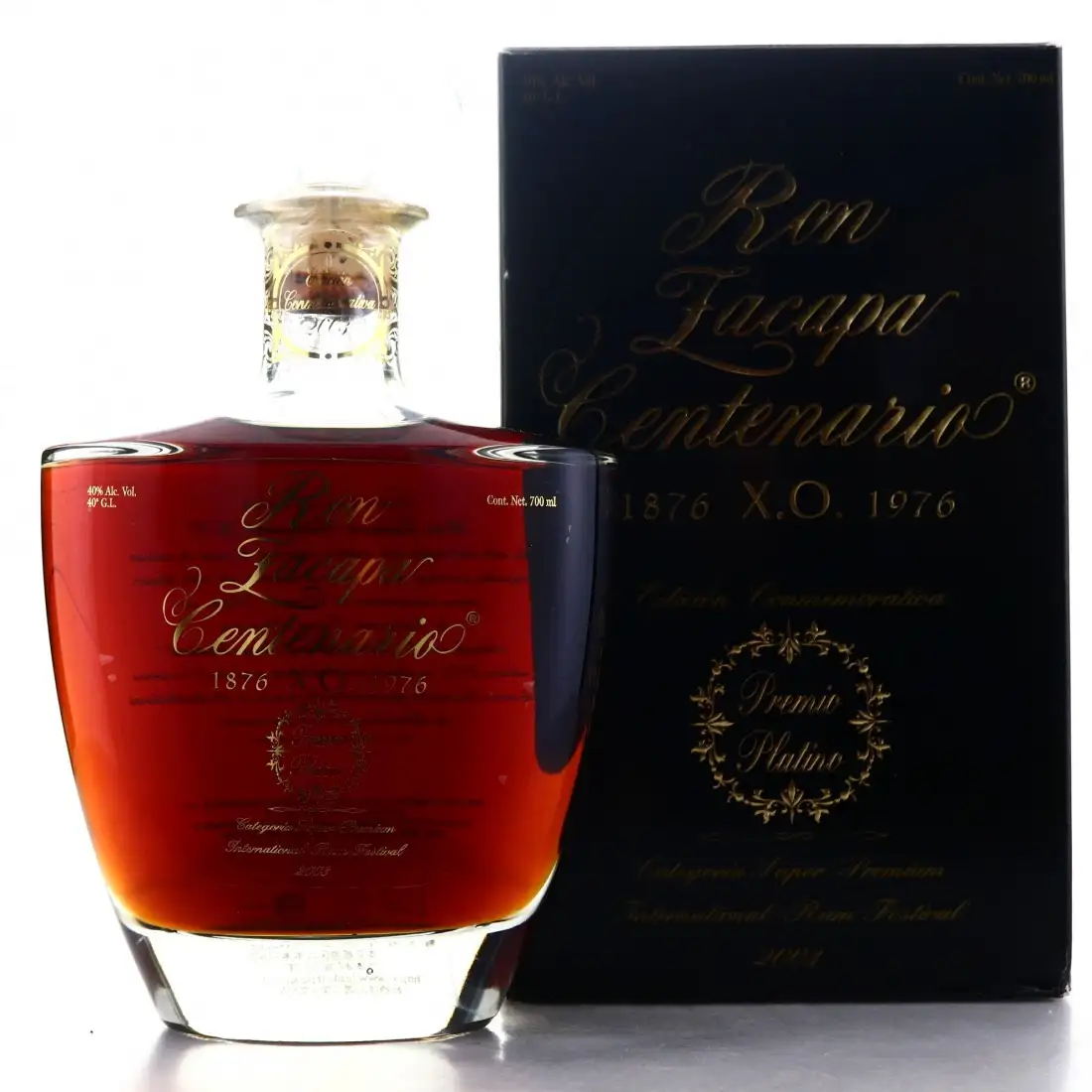 Image of the front of the bottle of the rum Ron Zacapa XO Premio Platino
