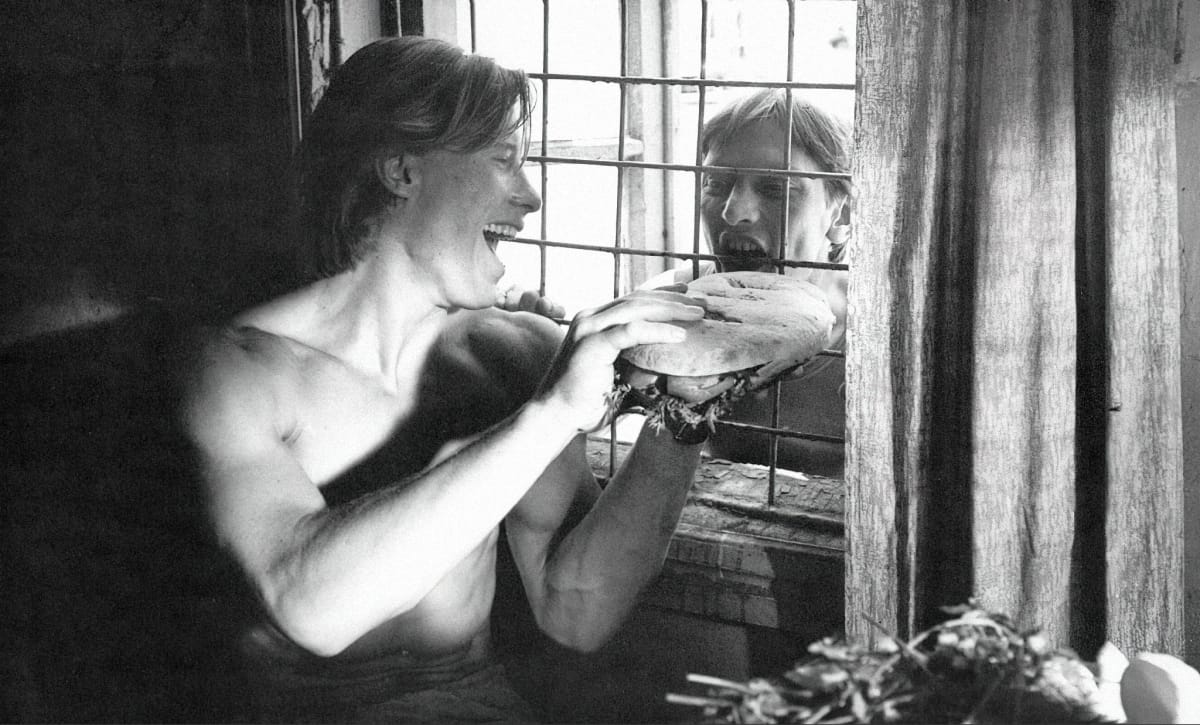 Кадр из фильма Александра Сокурова «Дни затмения», 1988. Источник: imdb.com