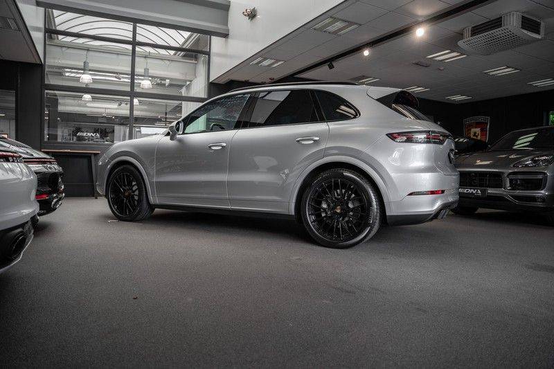 Porsche Cayenne Turbo Pano Bose Keyless Adaptive Cruise Control afbeelding 20