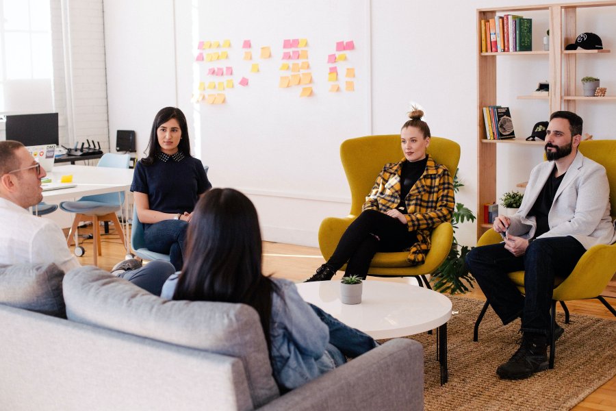 web design team speaking with client about expectations for the website