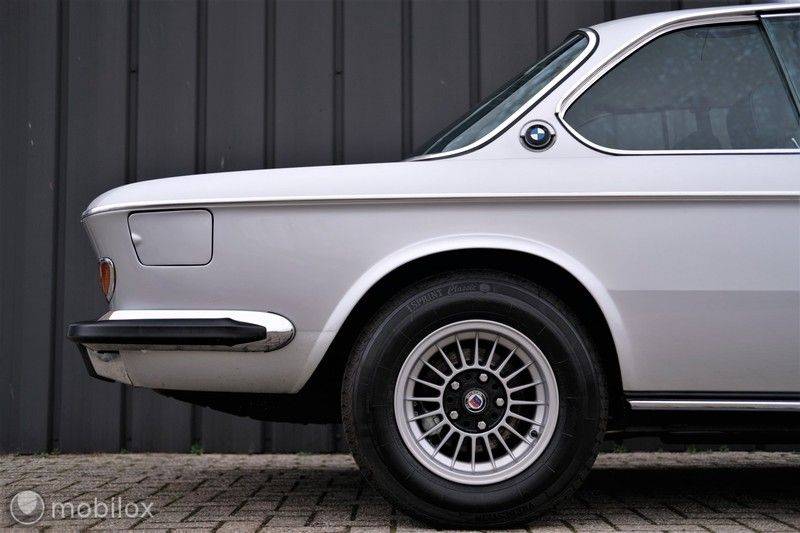 BMW 3.0 CSi coupé | Handgeschakeld | Gerestaureerd afbeelding 9