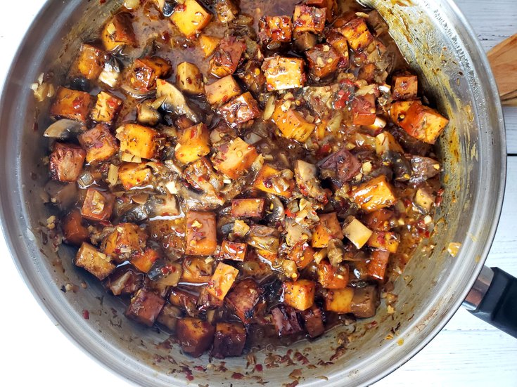 Cooked Jerked Tofu, Portobello Mushrooms, and Onion