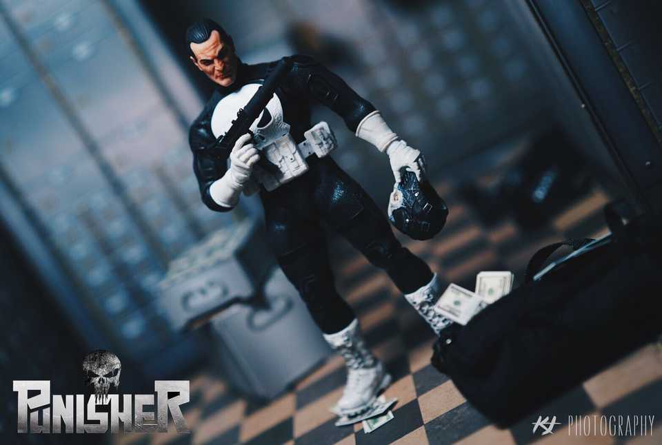 Punisher With Paper Scene