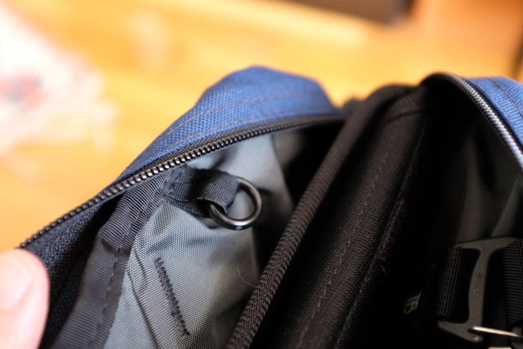 These O-rings are placed troughout the bag in multiple places and pockets